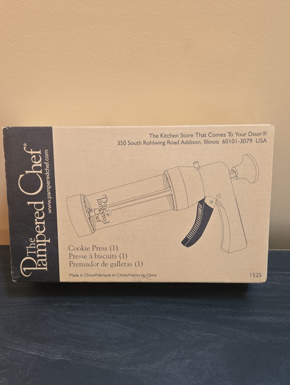 Pampered Chef Cookie press box